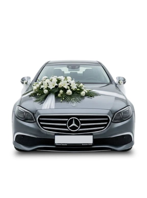 Beyaz Çiçekli Gelin Arabası Süsleme – Şık Ve Zarif Tasarım